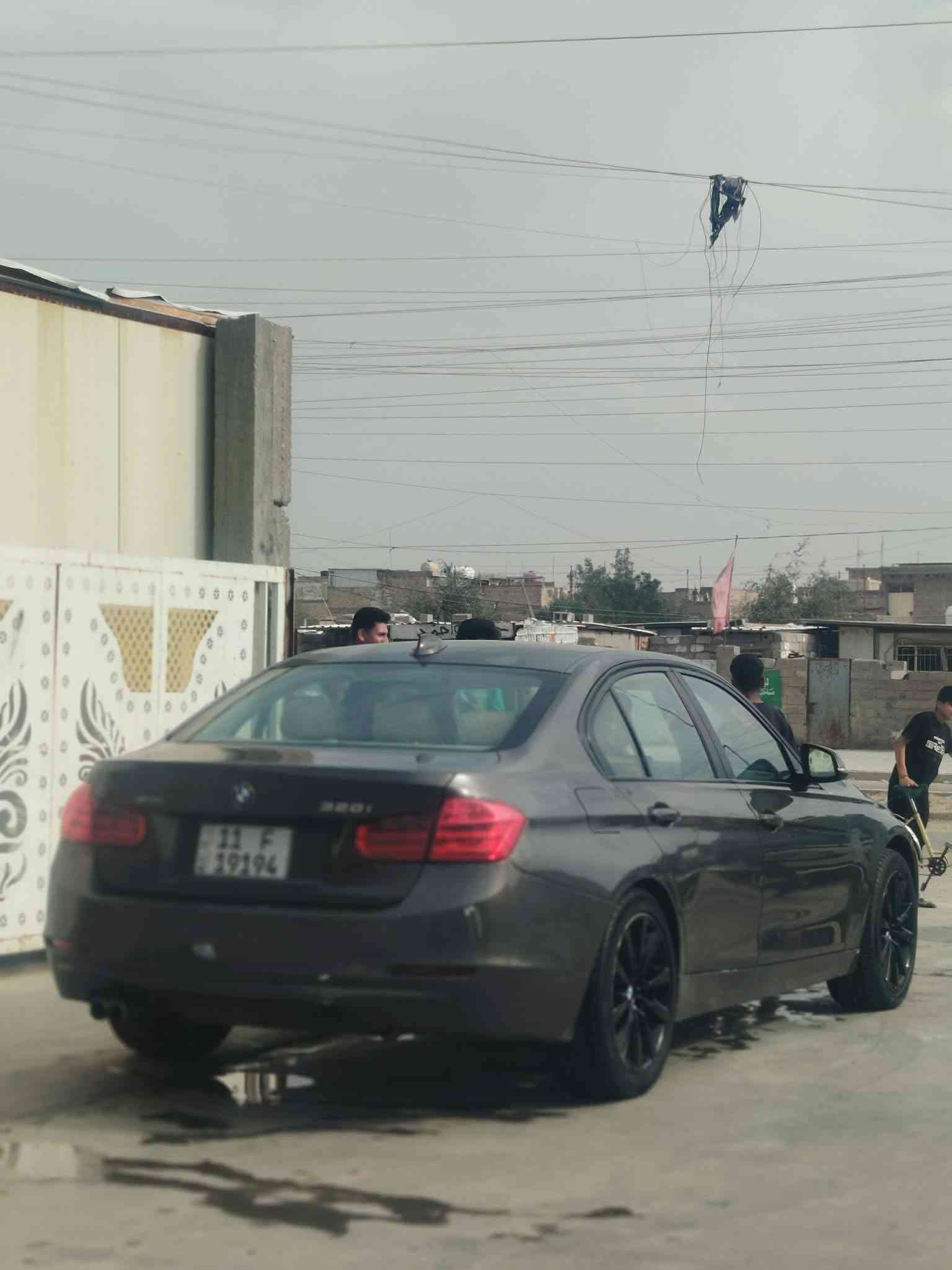 بي ام دبليو 328 • ٢٠١٤ • بغداد حي اور