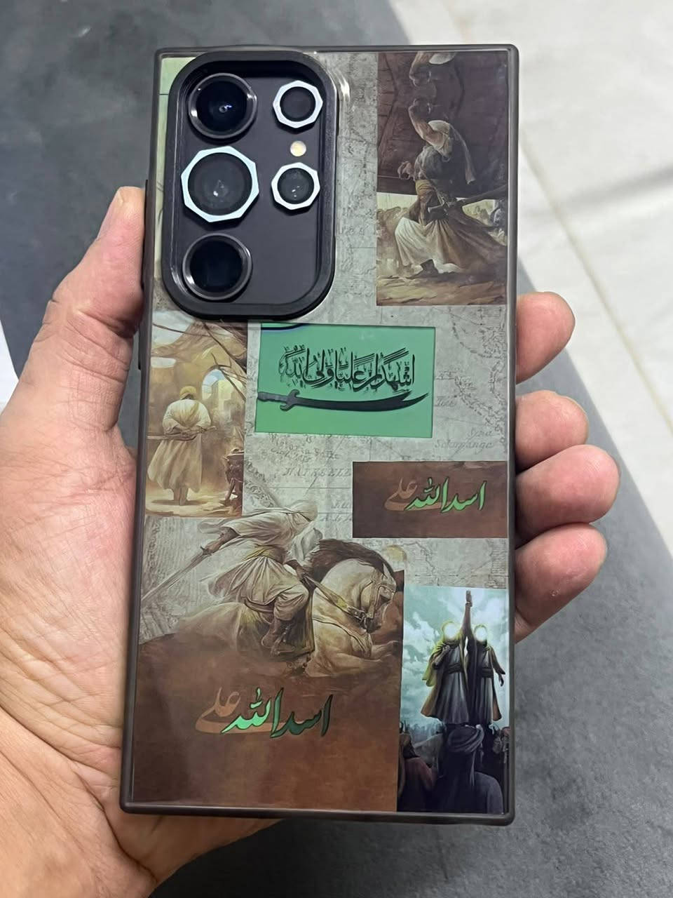 السلام عليكم...
أس 23 الترا شرق اوسط
دبل سيم كارت 
لونه أسود نظافة تقريبأ 95%
قلمه وياه و شاحنه 120 واط 
فقط بي خط بنص الشاشه غير مؤثر أبدا على المس 
كلشي شغال كامرات صوت تكنيك شحن جهاز عل فحص غير مفتوح أبدا 
بي لاسق ع شاشه وكفر جديد 
جهاز قفله 450 
مكاني بغداد حي العامل 
***********
