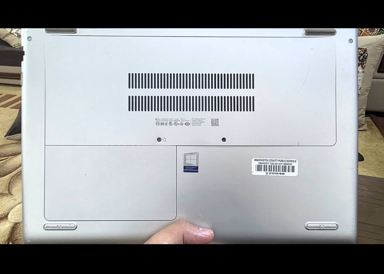 ​المعالج: Intel® Core™ i5-8250U (الجيل الثامن)
الرام: 24 غيغابايت DDR4
​التخزين: هارد SSD بسعة 256 غيغابايت
​الشاشة: 15.6 بوصة Full HD (1920×1080)
​كارت الشاشة: Intel® UHD Graphics 620
​النظام: Windows 11 Pro (مفرمت جاهز للاستخدام)
​مع شاحنة اصلية و جنطة
السعر: 330,000 دينار عراقي و بي مجال
📍 الموقع: النجف الأشرف لا يوجد توصيل
📞 للتواصل: ***********

نص مكتوب في الصور:
- [ 🏆 موصفات لابتوب HP برو بوك المتميزة 🏆 ]
- 🔲 موديل الجهاز: HP ProBook [
- 💻 المعالج: Intel Core 🏆 أداء قوي ]
- 💾 ذاكرة العشوائية: 16 جيجا بايت RAM [ سرعة عالية ]
- 💽 تخزين: 250 جيجا بايت SSD ⚡ إقلاع فوري ]
- 💻 شاشة: 15.6 بوصة FHD [ 📺 صورة واضحة ]
- 🔋 بطارية: 40 واط / ساعة [ 🔋 تدوم طويلاً ]
- 📞 للاستفسار والطلب: 000 000 00000 (00+)
- ✔️ جودة مضمونة
- 🎯 سعر مناسب