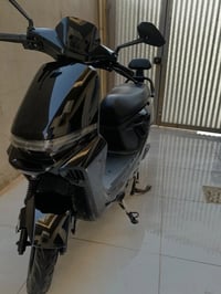 ماطور وطنيه • ٦ بطاريات • شاحن أصلي
