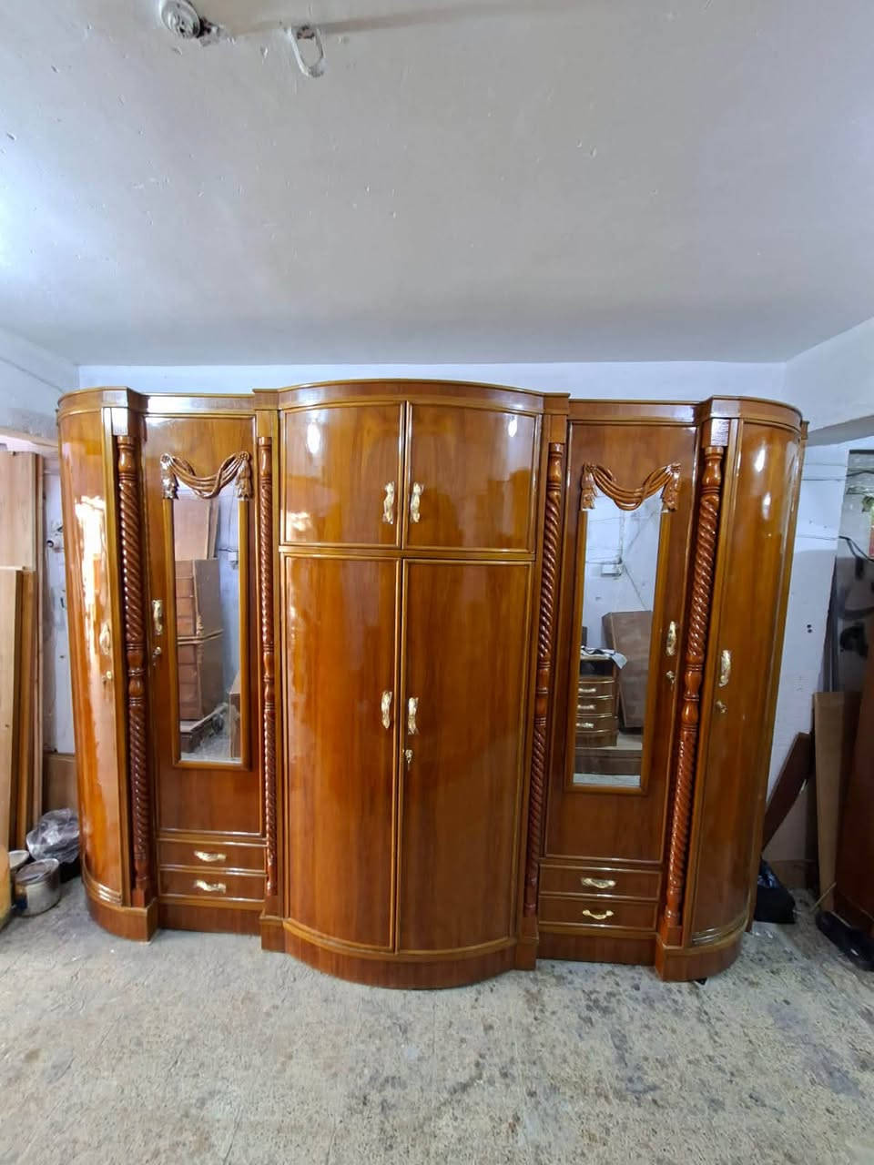 غرفة عراقية • صاج مدورة • شارع قطر الندى