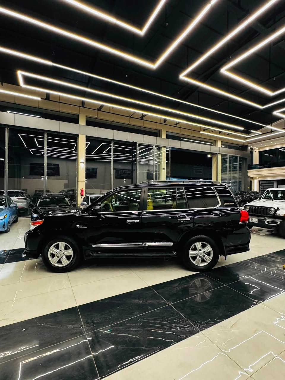 تويوتا لانكروز 2013 V8 GXR
دةرةجة يةك ي شةريكة جيهان پرينيوم
سةيارةكي  زور جوان بي مةسروف 
١٧٨ كم  حةقيقي روشتوةهةموو شتي بيلادة 
تةنها ٢ جيگاي ساردي هةية بي سبوخ 
فول فول مواسةفات 
شوين هةولير 
‏Ⓜ️***********
كورك واتساب 
سعر ٣١٠$💸💸كةميك مةجال 

تويوتا لاندكروز ٢٠١٣ GXR v8درجة واحد زمان شريكة جيهان سيارة علي وضح شريكة فقد ١٧٨ الف كم ماشي سيارة كلش حلوة اعلي من صور فقد مكانين بيها  تحديل بارد و بدون سبخ  بدون حالوب زمان سونر 
سيارة فول فول  مواصفات درجة واحد مواصفات برينيوم محروفة يحني فول فول 
مكان سيارة اربيل معرض توربو كارس علي شارع ١٠٠
‏Ⓜ️***********كورك واتساب 
سعر ٣١٠$ ورقة بيها مجال شوية
