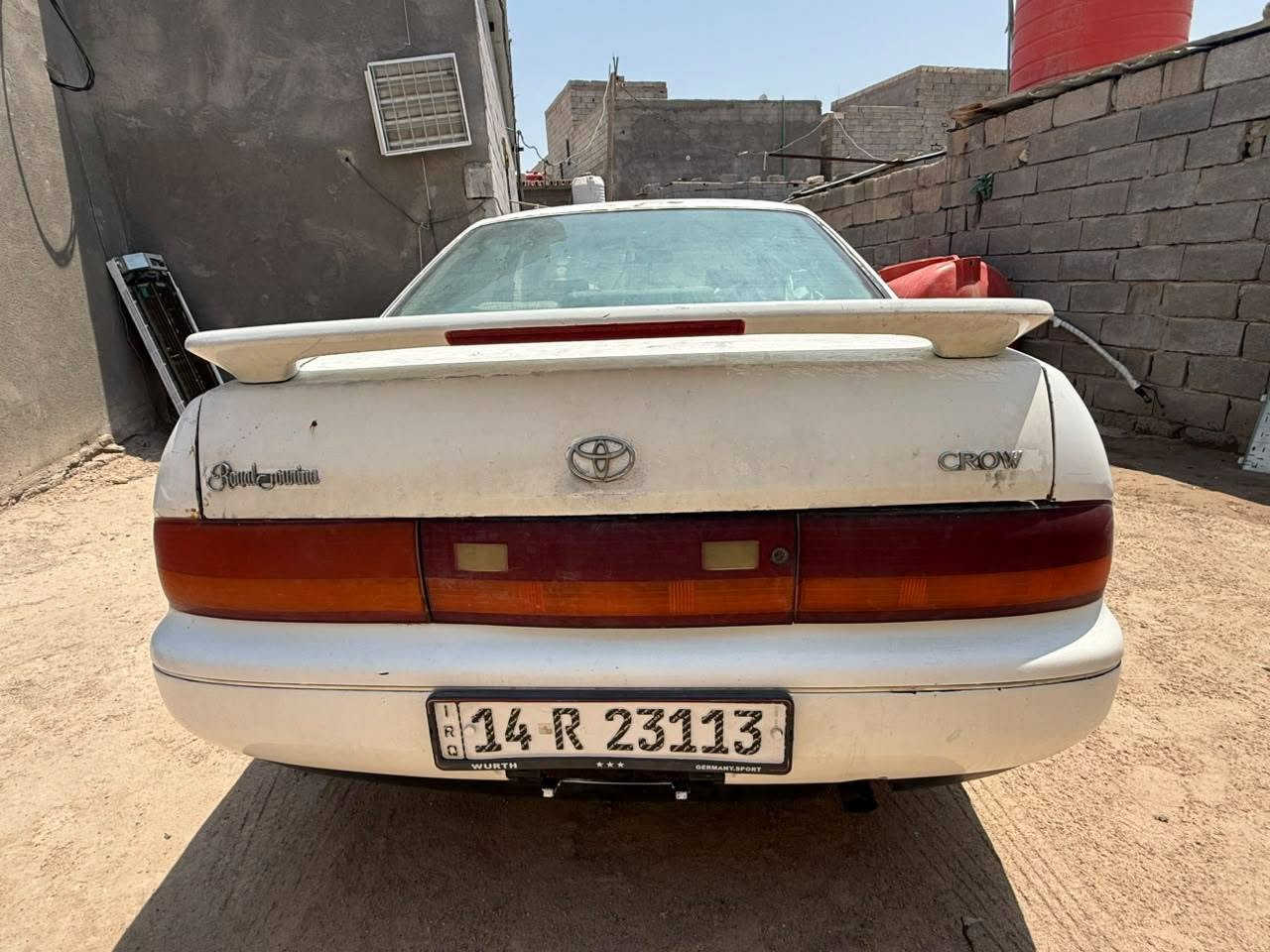 السلام عليكم للبيع بطه موديل 1992 مكينه كير اكسل حداده تبريد غرفه كله جديد تحويل ثاني يوم بسمنه شخصيا العنوان البصره الزبير خلف معارض الزبير لتواصل على الرقم *********** اني مكلف بالنشر.  السعر 55وبيها مجال
