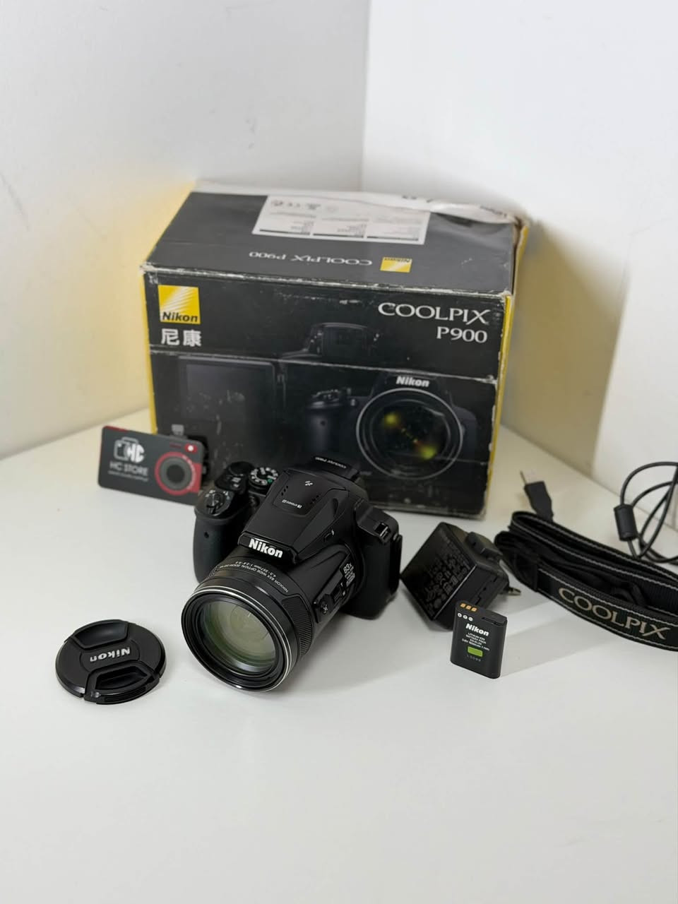 Nikon P900 • نظيفة • زووم معطل