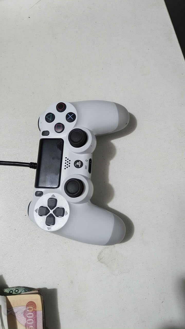 Ps4 pro  1tb
للبيع بلي ٤ برو ١ تيرا باندل ذا لا ست 
ويا يدة وحدة 
الجهاز أون لاين آخر تحديث يتهكر حقن إلي يريد يهكرة 
مكاني نجف 
*********** النجف, العراق
