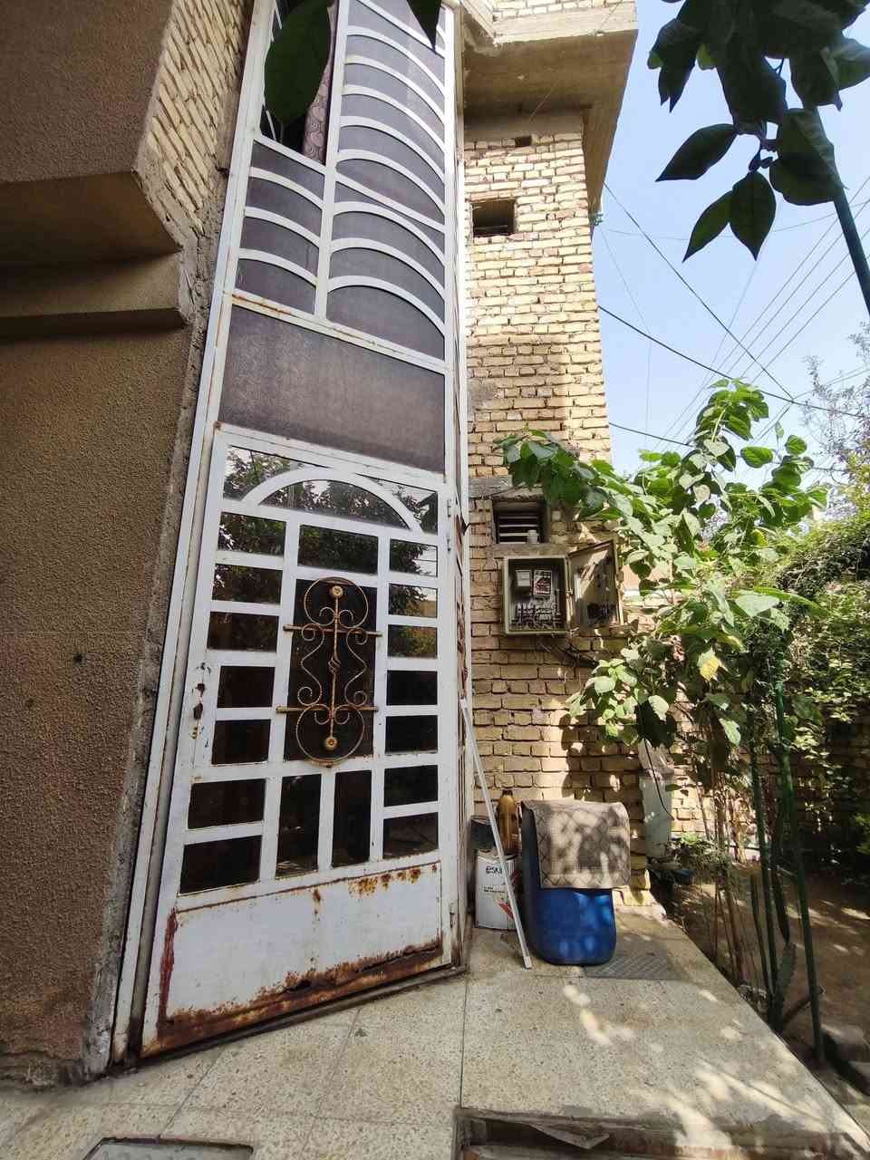بيتَين • ٨٤م • محله ٢١٧