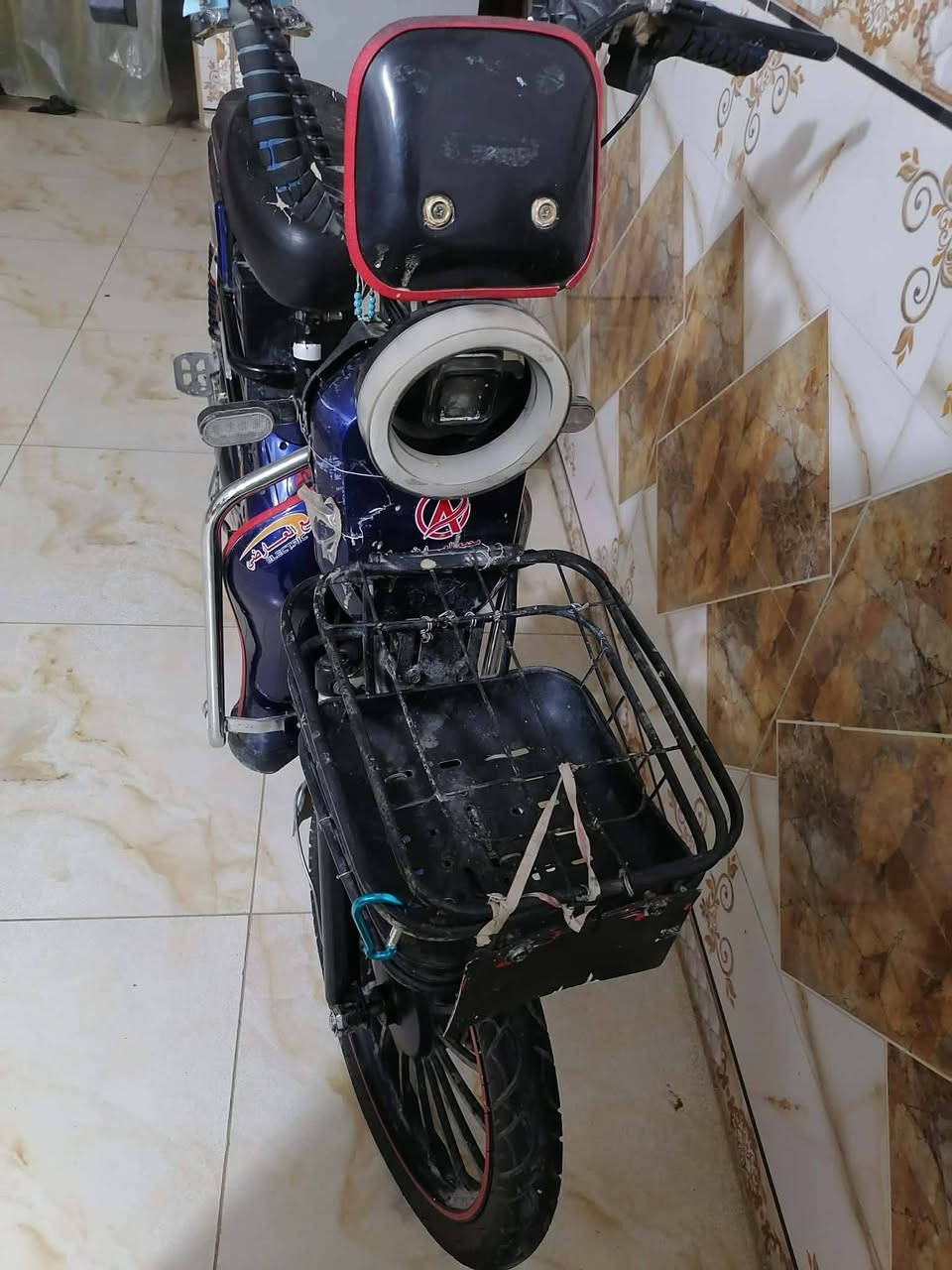 ⚠️نضافه فول 
يحتوي على 5 بطاريات 🔋
استعمال قليل 
البايسكل ما عايز شي ابد 
السعر 325  وبي مجال 
(المكان نجف الاشرف -ناحيه الحيره )

***********  
 يتوفر واتساب او اتصال
