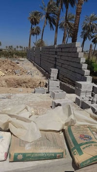 خلفه بناء