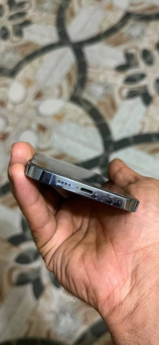 مكلف بالنشر
ايفون 13 بر ماكس
مبدل بطاريه 100 بس بطاريه 

وضهر مكسور 

ذاكره 256

لون بحري

السعر 575 قفل 560

مكاني الرمادي الخمسه كيلو

مكلف بالنشر شراي اتصل على صاحبه 

هـ ***********
