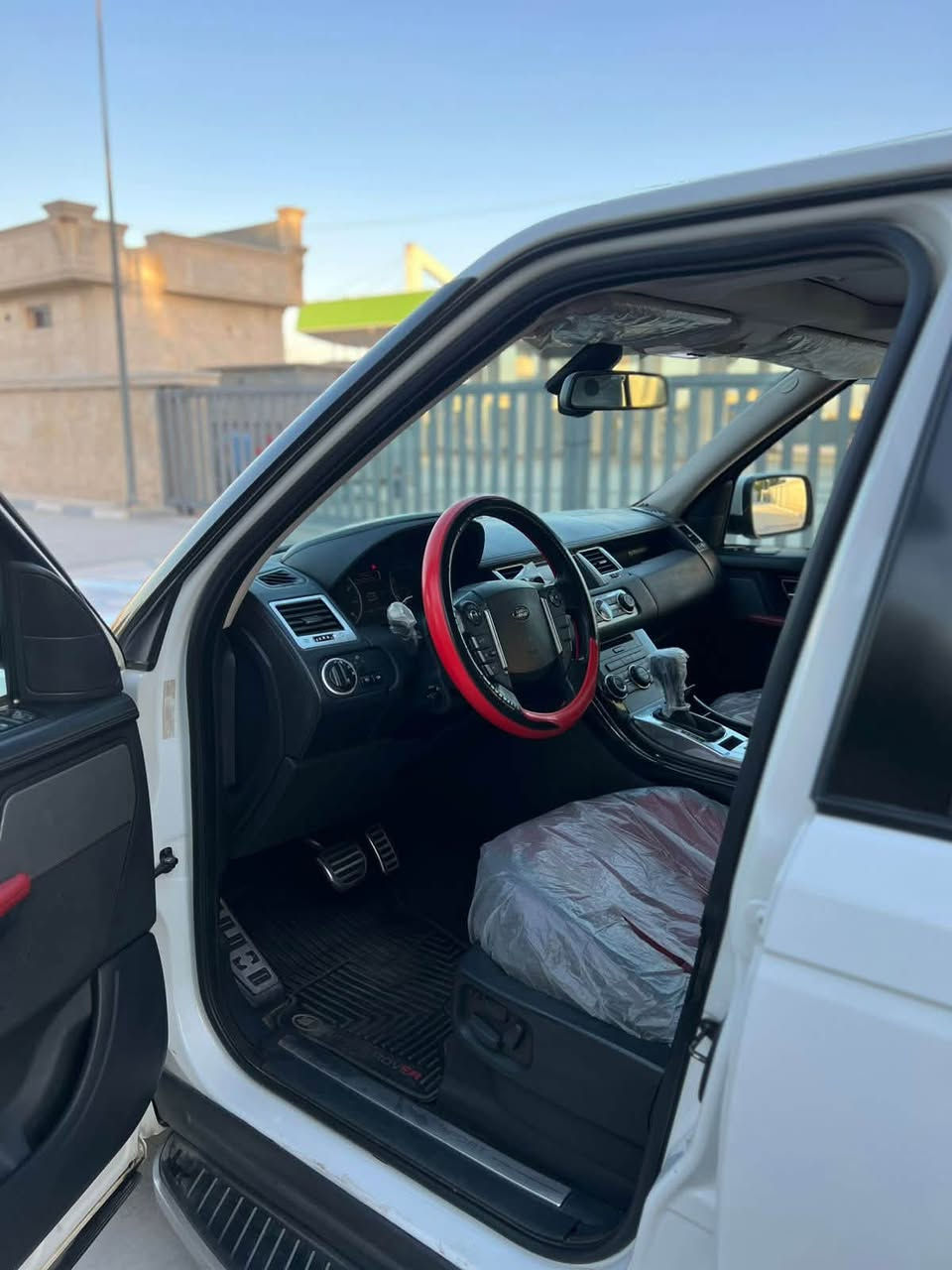 ( بسبب الوعود الكاذبة )رانج روفر 2012 وكالة شركة سردار
RANGE ROVER SPORT

محرك 8 سلندر سوبر جارج

اللون أبيض

فول مواصفات

بصمة

سلايد

كاميرات 360

رادارات

جكات أوتو ويدوي

مرايا شفط

كشنات جلد أحمر وأسود بلادي

شاشات خلفية

لايتات

حساسات

سماعات

مكفولة كفالة عامة 

من الصبغ والضربة والتبديل 

وكالة السيارة

جاهزة من كل شيء

الكير والمحرك والحدادة والكهرباء

رقم بغداد 4 أرقام مميز بسعر مناسب جدا ***********
