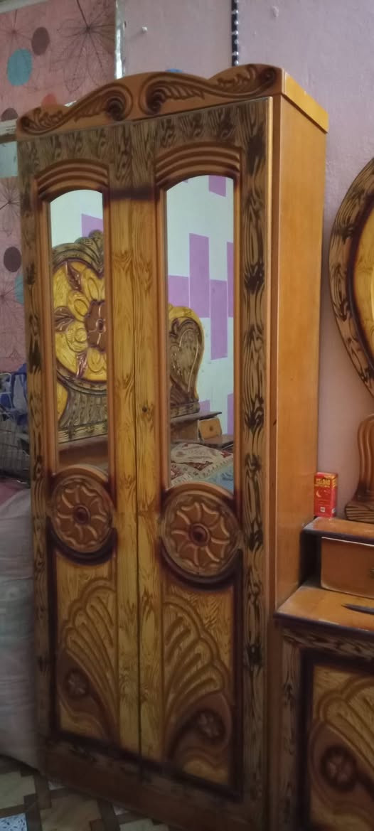 سلام عليكم غرفه اخشاب نضيفه للبيع مناسبه للأستسفار هاذ الرقم *********** بي واتساب
ادمن وافق
