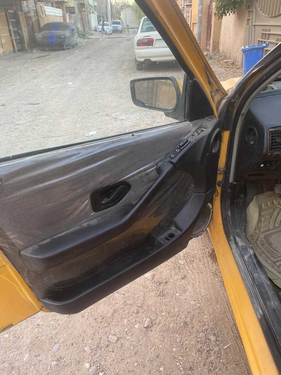 السلام عليكم بيجو بارس عشره للبيع
سنويه لل30تبريد ثلج  كير جديد توني شاده تخم تاير بيها خيط بخار ماتشكي منها ابد خير من الله بس للتوضيح بعد مااعرف بدلت دهن صار بيها هذا البخار البسيط مااعرف ضعف او منالدهن تخم تاير مابيها ضربه شرط التحويل هزه جديده يعني متتعب تأخذ فلوس التحويل وتروح تحول مصفره السياره 32وبيها مجال اتصل وبيك خير وادلل *********** مكان السياره بغداد الراشديه مال الحسينيه
