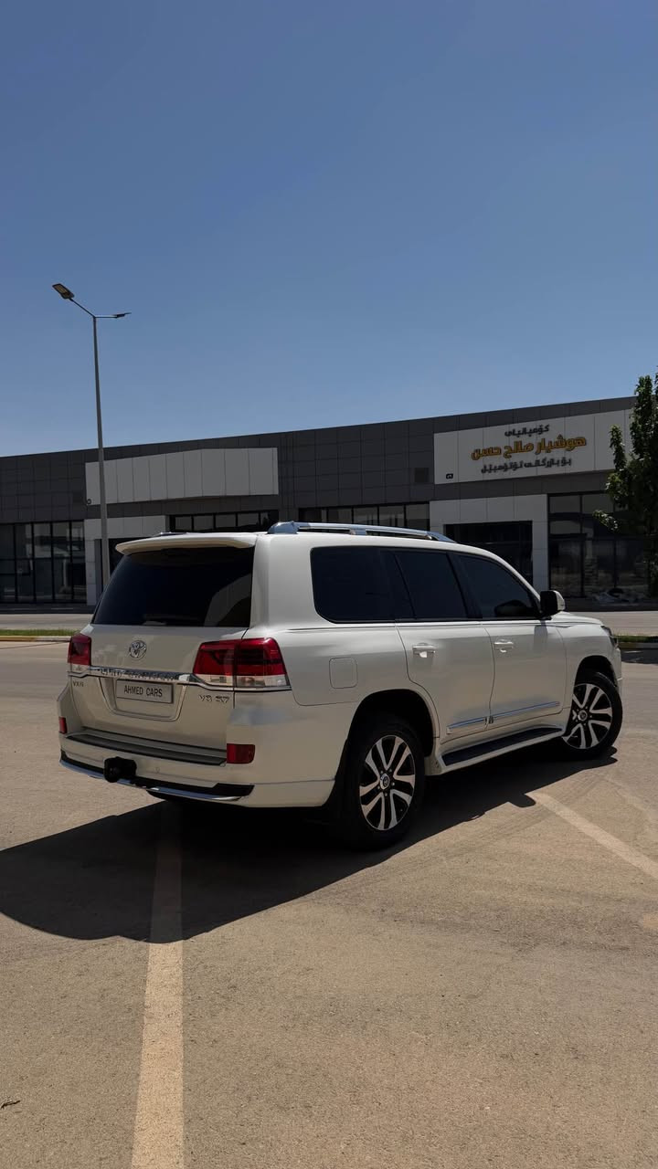 ***********
Toyota Land Cruiser 2018
V8 4.6L
بێ ڕەقەم کۆدی ئاسایشی بۆ کراوە
مواسەفاتی GXR فوول فوول. - پارچەو پەڵەیەکی تەنها پەمپە - ١٩٦ هەزار ڕۆیشتووە گێڕ و مەکینە بەشەرت نەکراوەتەوە - سەیارەکە زۆر زۆر تازەو جوانە بۆ نرخ پەیوەندی بکەن السليمانية, العراق
