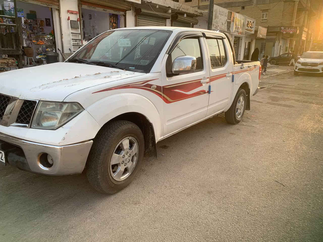 السلام عليكم نيفاره ٢٠٠٩رقم بصره كير عادي سنويه جديده مكينه كير خير من الله تبريد ثلج جاهزه السياره زوج تاير امامي جديد والورع نص عمر السياره بيه رشات صبغ وبارد مكان ناصريه مركز *********** السعر ٨٠وبيه مجال

