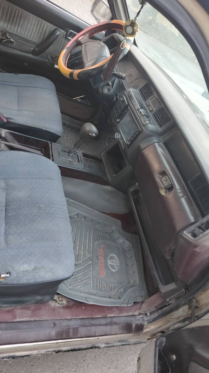 السلام عليكم 
سيدان ايسر بلاد تبريد شغال كهرباء شغاله مسجل شاشه تحويل نفس اليوم مديل ٩١
سنويه منتهيه صار ٧ أشهر السعر ٣٦ ورقه المكان البصره الهارثه حي الانتصار 
*********** أبو حسن
