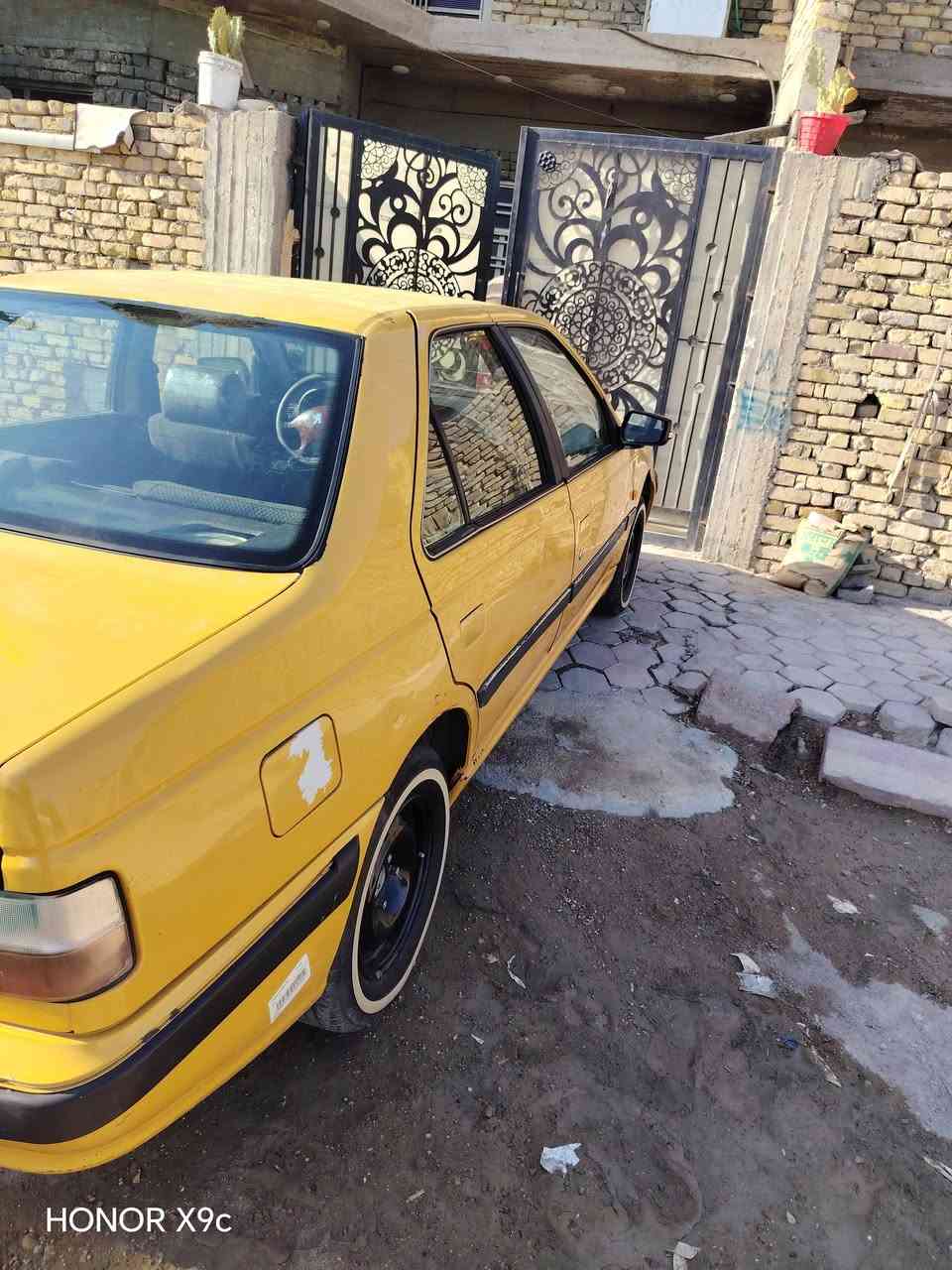 السلام عليكم  سياره بيجو بارص موديل 2015 تخم تاير جديد حداديه كير محرك مكفول لا تبخير و لا تنقيص السياره مكفوله تبرد ثلج مصفره هيئه و خرامات تحويل مباشر رقم السياره بغداد العنوان بغداد مدينه الرقم ***********
