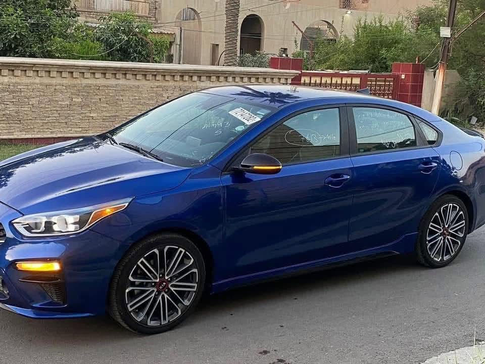 السلام عليكم
كيا فورتي kia forte 2021 GT 
فول مواصفات  (عدا السلايت ) 
السياره رقم اربيل الجديد تحويل او وكاله للمشتري 
 حادث البنيد مبدل فقط الباقي ليبل واحد
وبيه بارد بسيطه بالباب جانب سايق 
خشم قماره بارد بسيط 
السياره ماشية 63 mi
مواصفات  
مكينة 1600 تيربو  ورياضي 🚀
كير اوتوماتيك دبل كلج الماني (DCT) 

 بصمة تشغيل مع بصمة ابواب  
صندوق ذكي بصمة فتج تلقائي عند الاقتراب 
نظام الشاحن الاسلكي للموبايل 
كشنات جلد ومخمل مع وشم جي تي 
دوسات جانبية رياضي شركة  
دبل كزوز مع صوت رياضي جميل  
رادار امامي مع  تحديد المسار  
رادارات جانبية النقطة العمياء  
رادارات خلفية للتنبية عند الرجوع  
نظام القيادة القيادة الذكية 
 قطعتين تبريد في السيارة جهة السايق ول نفر وجهة خلفية  
نظام الوقوف الذاتي عند الاقتراب من مركبة  
3 انظمة قيادة ( ايكو .. سمارت.. سبورت) 
  مع لدات خلفية بك لايت 🤍 
ويل كب حجم ١٨ رياضي 🤍 
ستيرن رياضي حرف (D) 
شاشة كبيره
شاشة لعرض العطلات وقياس ضغط الاطارات  
السعررر 125
مكان السيارة /بغداد البلديات
الاستفسار 🔝🔝💣💣
موجود واتساب 
 
***********

🦅🦅🦅🦅
