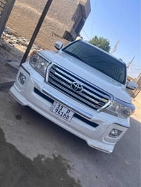لاندكروز بريم • ٢٠١٤ • ١٦٥١٣٢ كم