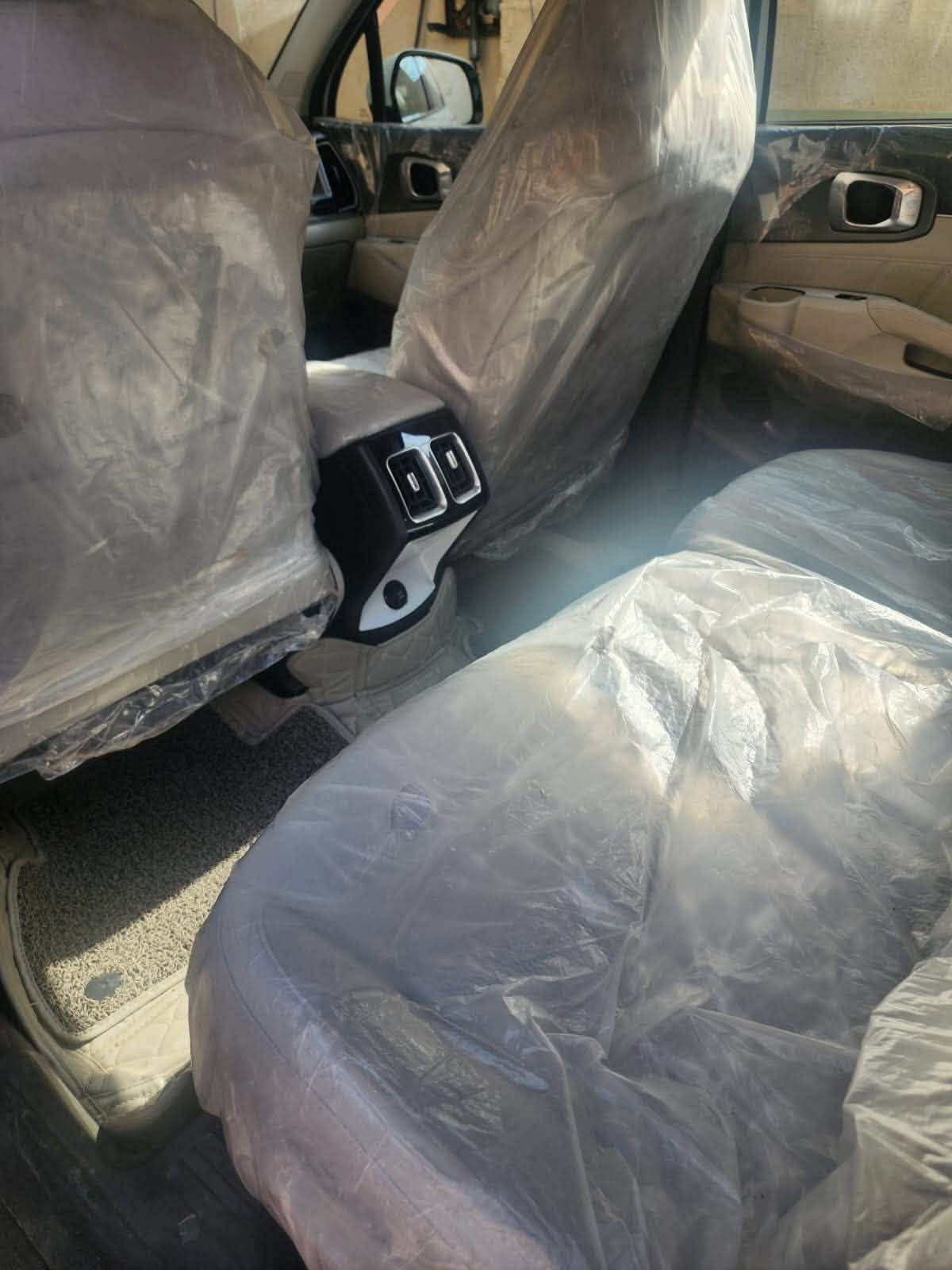 سورنتو مديل 25 خليجي رقم بغداد تحويل مباشر محرك 4سلندر  ماشيه 17 الف مكان السياره بصره سعر السياره 260  مكلف بالنشر رقم صاحب السياره ***********
مواصفات
بصمه ابواب 
شحن واير لس 
شفتات استيرن 
كشنات كهربائيه 
كير ماوس
تبريد 3 قطع
ويل 20
باب كهربائي
