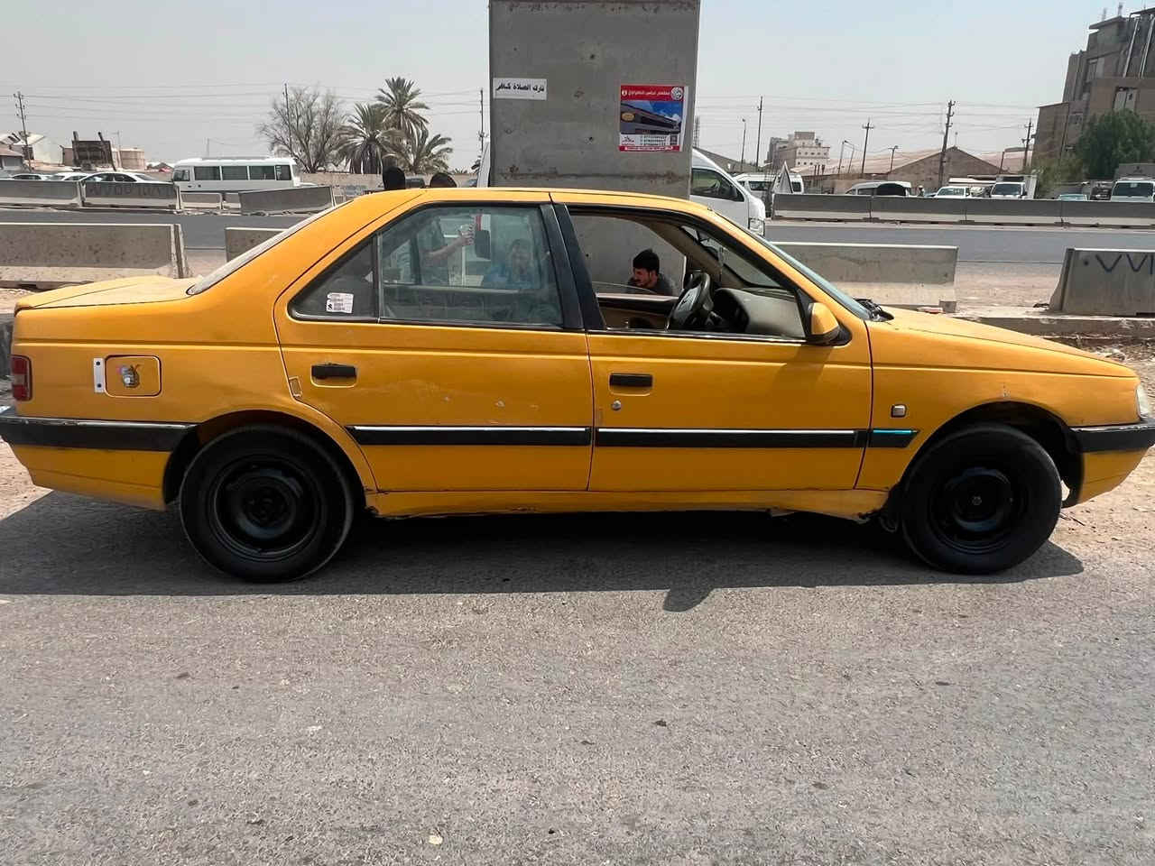 سلام وعليكم شباب بيجو لميس موديل ١٥ سياره حلوه وجاهز ‪+***********‬إني مكلف بل نشر هذه رقم صحب سياره
