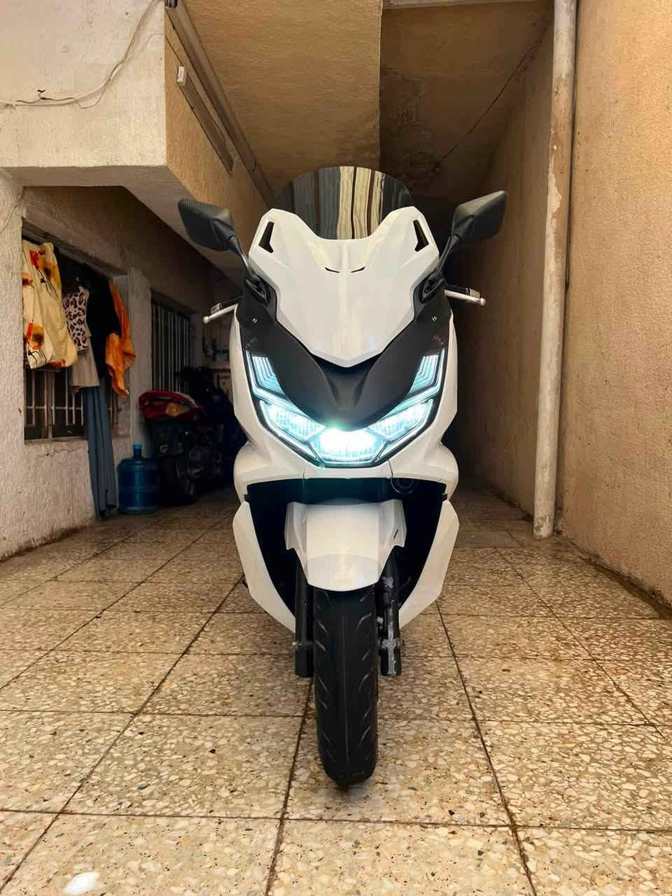 pcx جيل رابع للبيع مكاني مدينة الصدر السعر ١٧ وبيها مجال
***********
