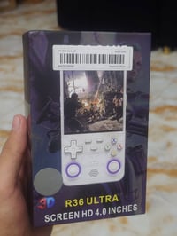 جهاز العاب • R36 Ultra • حجم جبير