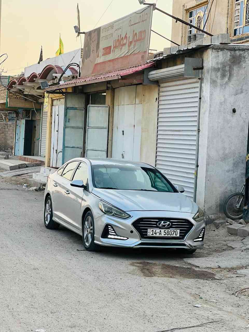 سلام وعليكم سوناته مديل 18 بيه 3 قطع بدون دواخل سياره جديده وجاهزه وارد امريكي  سياره جاهزه للخير سعر مناسب 114 بكاني بصره *********** الرياض, السعودية
