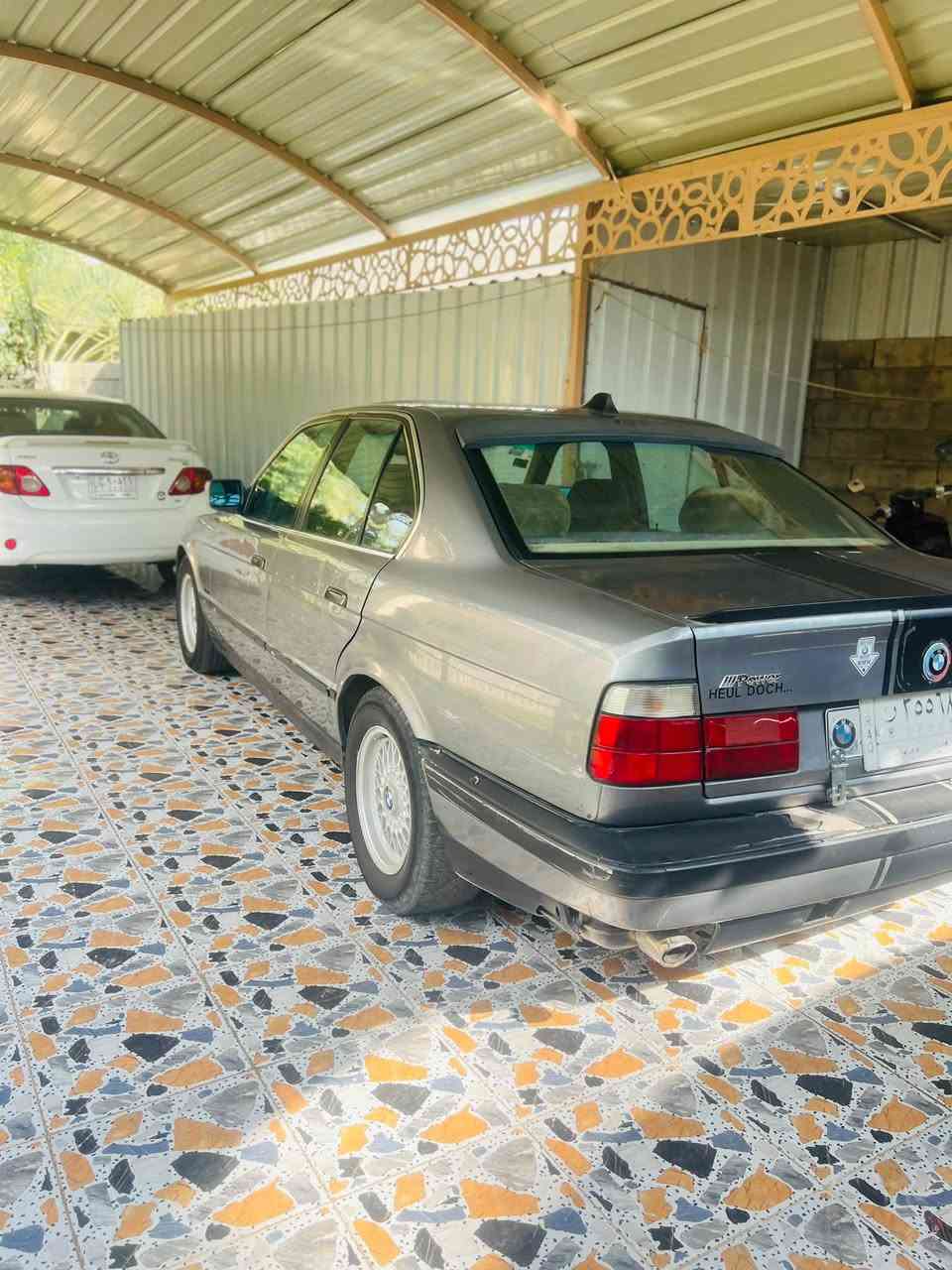 بي ام ٥٢٥ • كير عادي • رقم بغداد