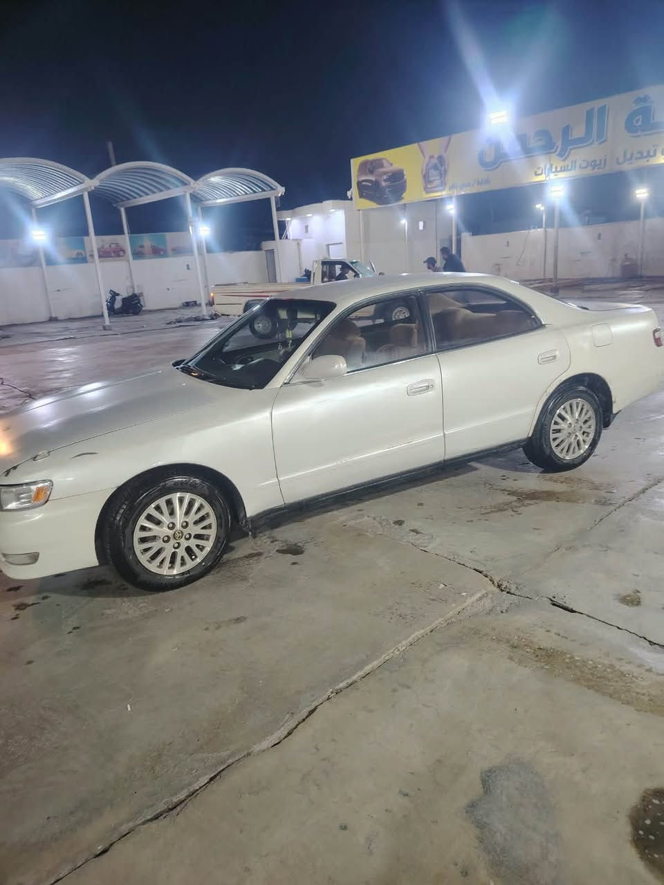 سيارة شيزر موديل 2000
سنويه بصرة جديده /مداور ثاني يوم
كامله صدر +حداديه 
تخم تاير جديد 
تبريد منظومه كامه مشدوده 
للاستفسار الاتصال على 
‭***********‬
‭***********
