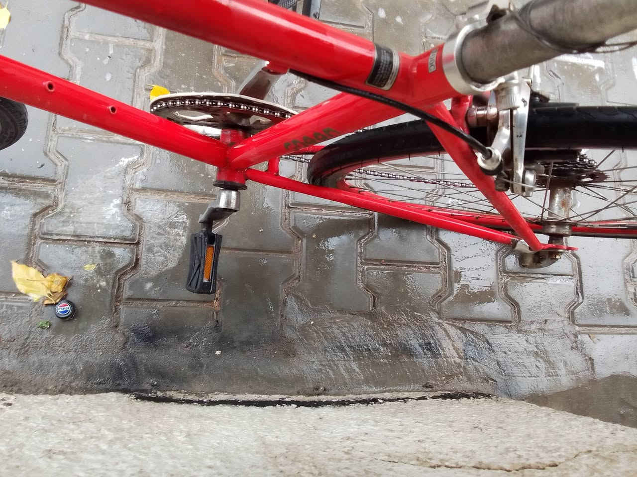 بايسكل رياضي • نضيف • جير عطلان