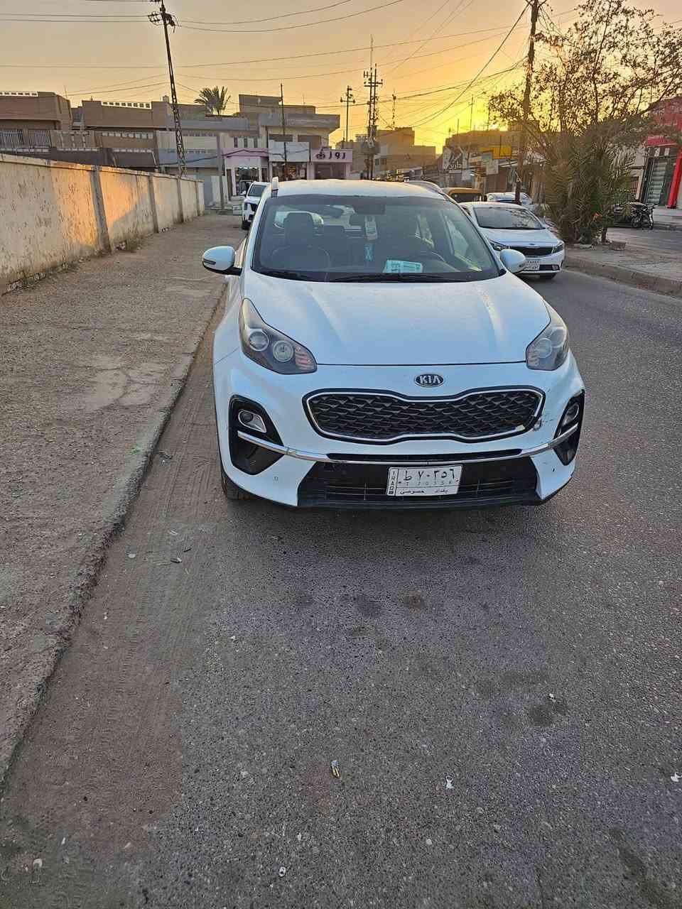 سبورت ٢٠١٩ بغداد  ماشية ١٥٨ حقيقي  بدون حادث خليجي

 بس بعض الرصعات على البراد سيارة باسم صاحبهه

***********
