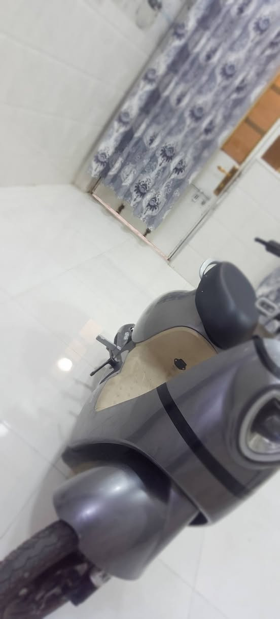 السلام عليكم دراجة شحن للبيع  4 بطاريات كبار فول سعرر 300 وبيها مجال حگ الجية 

رقم  ***********
