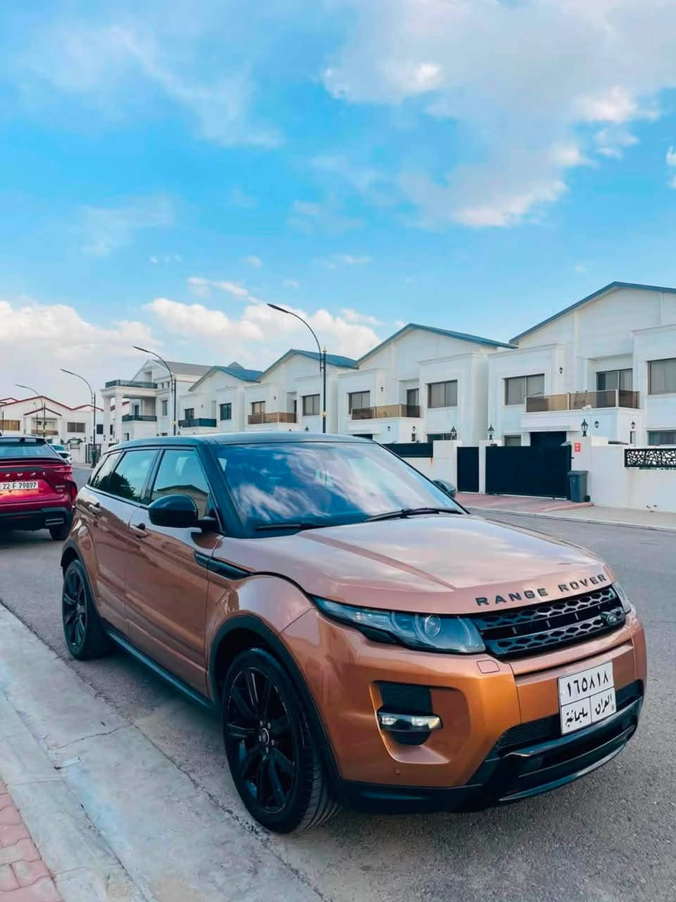 Range Rover Evoque
👑 رانج روفر إيفوك 2014 | RANGE ROVER EVOQUE

🔥 بحالة الوكالة - ممشى حقيقي قليل جداً 55,000 كم فقط!

📍 الموقع: أربيل (هەولێر).

🏷️ اللوحة: السليمانية (ڕەقەم سلێمانی).).

📄 السنوية والتحويل: بشرط التحويل والتحويل مباشرة بالاسم (الرقم والسنوية منتهية الصلاحية).

✨ حالة السيارة والفحص (بشرط الفحص):

🛡️ البودي: دعامية إلى دعامية بشرط الفحص (دەعامی بۆ دەعامی بەشەرت).

📄 التقرير: كلين تايتل (Clean Title)، سيارة خليجية وكالة أربيل (سفری هەولێرە).

⚙️ المحرك: 2.0 Turbo.

💎 المواصفات العالية (Full Options):

التصميم الخارجي: بلانك إيدیشن (Black Edition) | لونين (دوو ڕەنگ) | سقف بانوراما زجاج بالكامل.

الإضاءة: لايتات LED مع عدسات هيدروليك.

الأنظمة الذكية: رادار وتحديد مسار (خەتی جادە) | حساسات أمامية وخلفية مع كاميرا.

المقصورة والداخلية: داخلية لون قيسي مميز | كراسي كهرباء مع ذاكرة خزن وهيتير (تدفئة) | مرايا جانبية كهربائية ومراية داخلية أوتو.

التحكم والقيادة: تحكم ستيرن (ڤۆڵیۆم) | كير شفت (شفتات خلف المقود) | كير سبورت | 4 مودات قيادة مختلفة | بريك بصمة (هاند بريك إلكتروني).

🎵 النظام الصوتي: نظام صوتي فاخر جداً من شركة Meridian Sound System.
14300$💵

📞 للتواصل والاستفسار المباشر:

☎️ رقم الهاتف: [***********]
