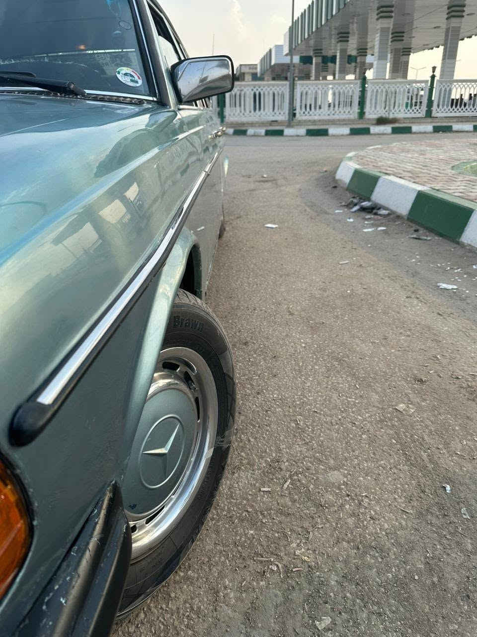 سلام عليكم أبو جحيل مكينة بطه اثنين ونص دواخل جدد كهربائيات كلها جديدة تخم تاير سياره ناعمه بشكل مراوس برنس أو سيفيا اهم شي جديدة متواجد خاص او *********** واتساب فقط حاليا لان مسافر
