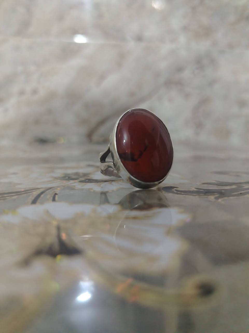 سلام عليكم البيع يماني قطعة حلوة مثل ما واضح سعر خاص أو اتصال ***********
