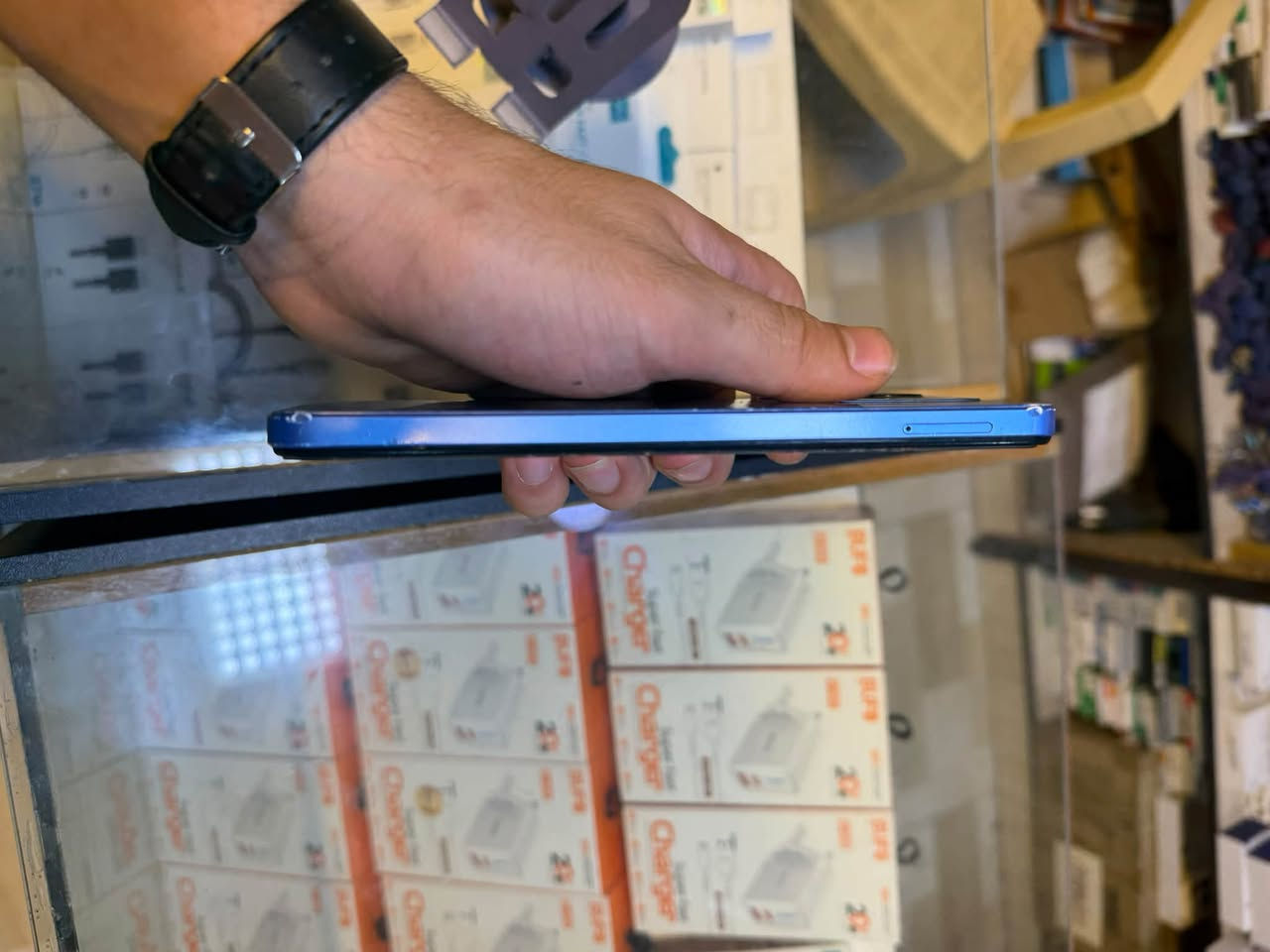 السلام عليكم
Infinix smart 7 hd 
ذاكرة 64
ما مبدل بيه شي بلادي كلة
السعر 65.000
بغداد المحمودية حي ١٧ بالقرب من مكتبة 2000 مركز بابلون للموبايل

***********

نص مكتوب في الصور:
- ٢٠:٠٤ م
- هاتفي
- XOS
- استنادا إلى Android
- V12.0.0
- الطراز
- Infinix X6516
- اسم الجهاز
- وحدة المعالجة المركزية
- Unisoc
- SC9863A1
- إصدار Android
- 12
- الكاميرا الخلفية
- 8M DUAL
- Camera
- الكاميرا الأمامية
- 5M
- ROM
- 64.00 GB
- RAM
- + 2.00 GB 2.00 GB
- قابلة للتوسيع 2 GB