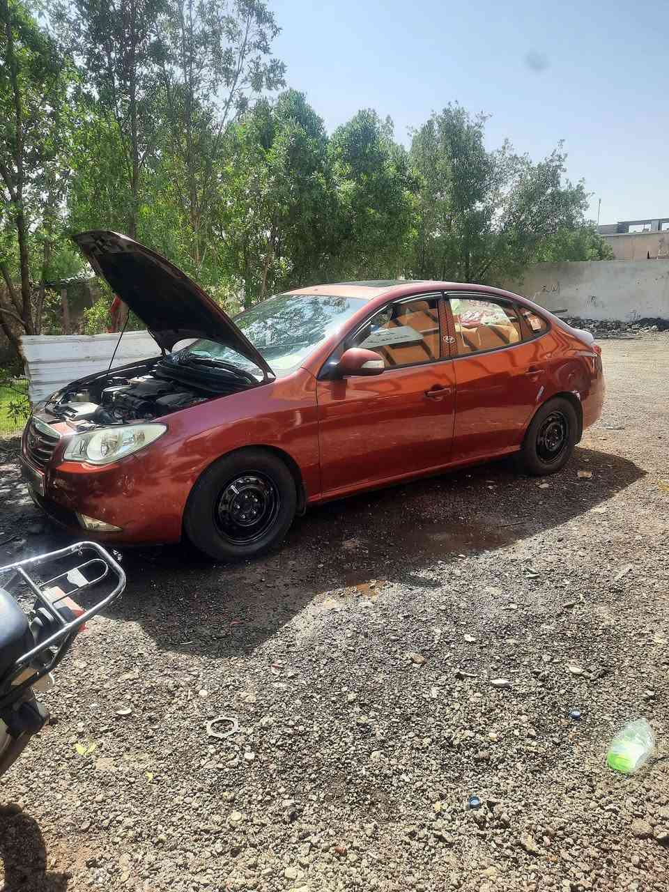 السلام عليكم النترا واردخليجي كفاله تبريد كير ومحرك تخم تاير حدادي جديدة بيها صبغ حزام اثر جراد  مكفوله  من ضربه وتبديل  مكاني بغداد سيارة بسمي *********** سعر ٩٢
