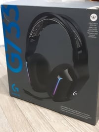 Logitech G733 لون اسود  مستعملة!  التفاصيل  كامل ملحقات السماعه موجوده...