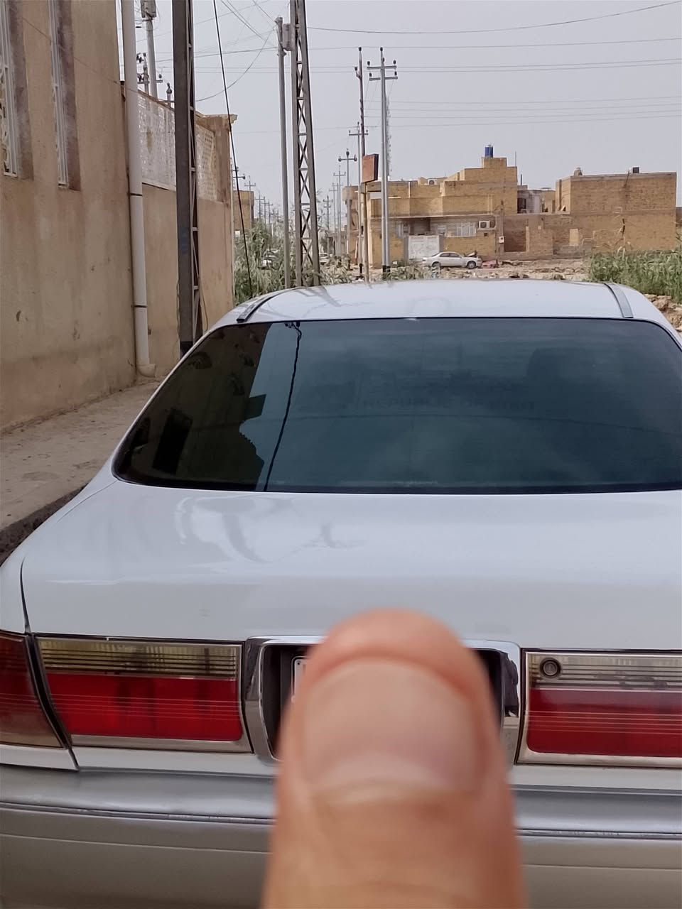 السلام عليكم ملكة للبيع كصه جنطة بيه رقم ع شاصي تبريد حداديه كهربايات كله شغاله جاهزه من كلشي تخم تاير سعر 27وبيه مجال الطيبين مكان ذي قار شطره الاسفسار ***********
