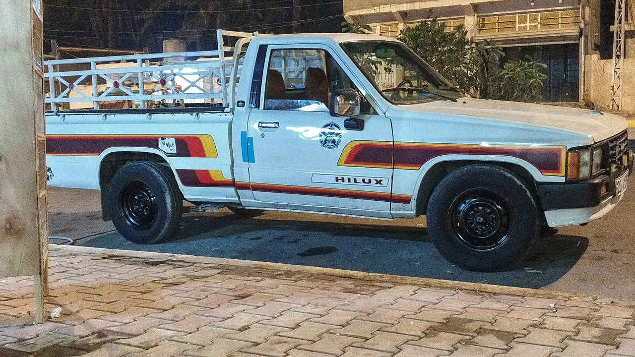 سلام عليكم بيكم تك موديل ٨٥ نضيفه للاخر امعمره البريك امحور دسكات صرطدر جديد مكينه خير من الله سياره مال جناي اشغل وتطلع سياره بسمي رقم انكليزي ال ٣١ السنويه مالتهه تايرات اماميه جدد  خير من الله  مكاني ادياله اي استفسار اتصال ***********

