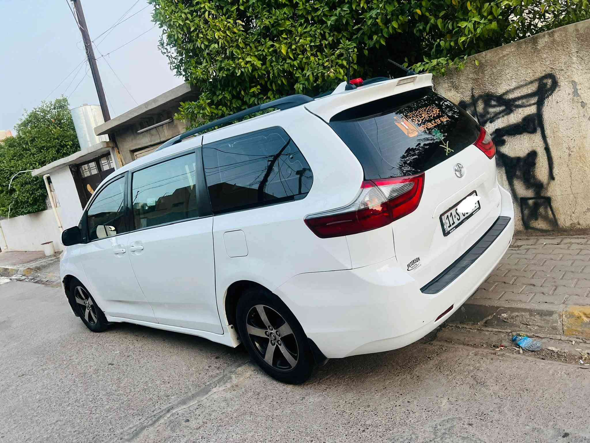TYOTA SEINNA 2020 لعاشق
🌺للبيع او مراوس بتويوتا سينا هايبرد او اي سيارة وحسب القناعة 

🩵تويوتا سينا 2020 خصوصي
⭐️الفئة:LE..معروفة مواصفات LE
❤️‍🔥ملاحظات:السيارة رقم بغداد إنكليزي خصوصي
✨السنوية جديدة 2028
محرك وكير شرط الفحص عالسونار
💚الضرر:ثلاث قطع بمكان خفيف فقط
💞السعر: 195 وبيها مجال
⭐️للاستفسار: راسلني خاص او وتساب ***********
