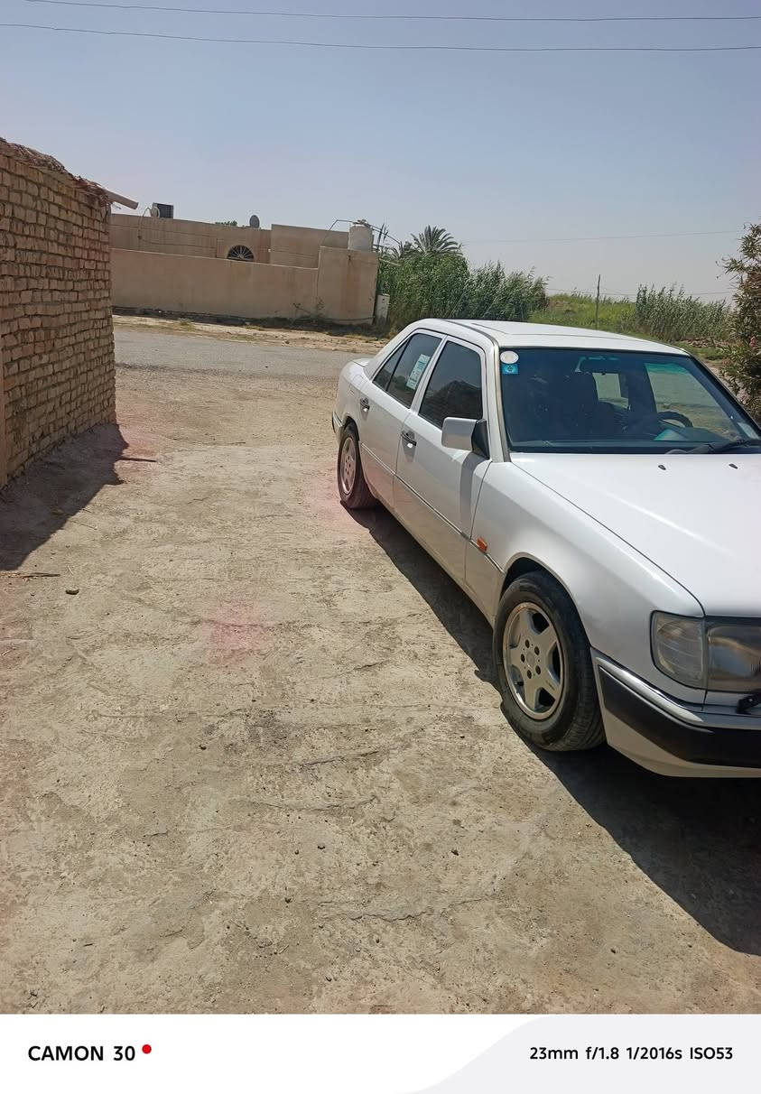 سلام عليكم سياره مارسدس لببيع موديل 90 قواعد طاكات ومصلحات تبريد شقال سنتر لوك محرك3000 vv  خير من لله بكاني رفاعي السعر ٥٠ وبين مجال 
***********
