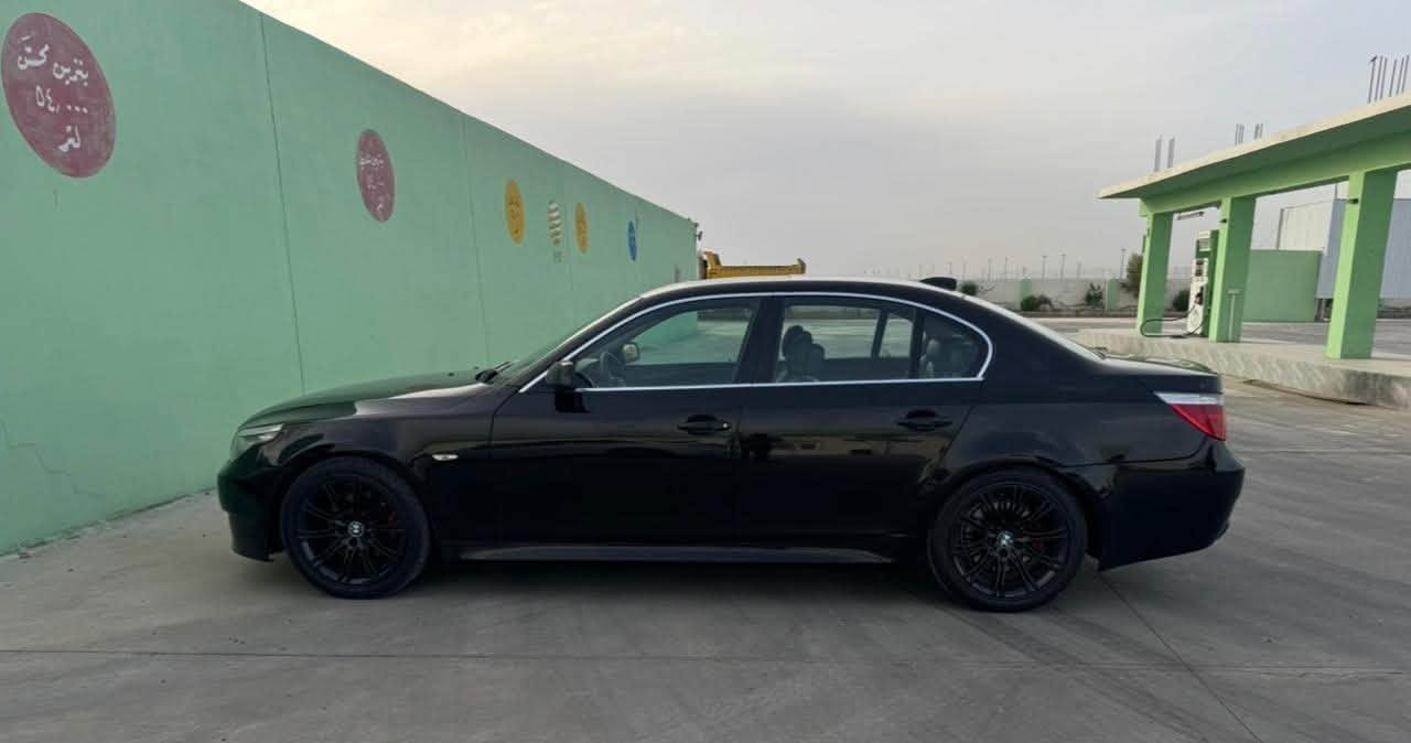 Bmw e60 2009 (ميماتي)
محرك n52 
نوزل قصير المرغوب 
528
رقم بغداد بأسمي تحويل مباشر  
هزة جديدة سنوية جديدة الى 2031 
بصمة
فتحة (3طكات)
كشنات جلد 
كشنات كهرباء 
تكاية راس كهرباء 
كشنات خزن
مساج 
ماوس تحكم (7 ازرار)
تدفئة تبريد شغالة 100‎%‎
تبريد قطعتين 
كروس سرعة 
تحكم ستيرن كهرباء 
مرايات داخلية وجانبية عاكسة
تحكم بكل الجامات بالريمونت(رفع وتنزيل)
ترحيب 
شاشة اعطال
بك لايت لد
ادامة كاملة
تخم تاير جديد
ويل اصلي m
محدثة كت m 
السيارة مصبوغة حزام للجمالية بدون ضرر
ماشية 360 كم
السعر 115 وبيها مجال
التواصل على الرقم 
‪+964 783 883 8373‬
