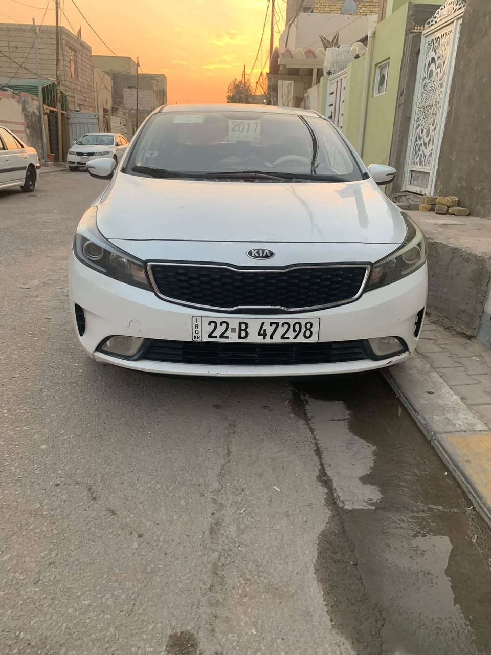 سلام عليكم سيراتو موديل ٢٠١٧السياره كارتوان مكينه كير حداديه كله جاهز تخم تاير جديد رقم جديد. هزه جديده تبريد ❄️ سياره جاهز عله آخر حبابه سياره متعووب عليه مال جناي السعر ١٢٦وبيهه مجال***********متواجد حته وتساب
