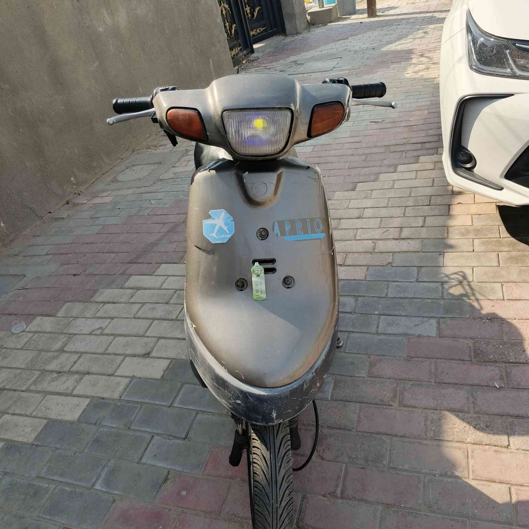السلام عليكم بطة للبيع مديل 2003 دبل سكليتر الدراجة زينة حلوة شلعة قوية الدراجة مجفتهة جديد قبل سبوع بس تجفيت يخبل الدراجة ما ناقصهة اي شي تعال شغل وروح رايدهة اب 250 وبيها مجال حك الجية للستفسار 
***********
