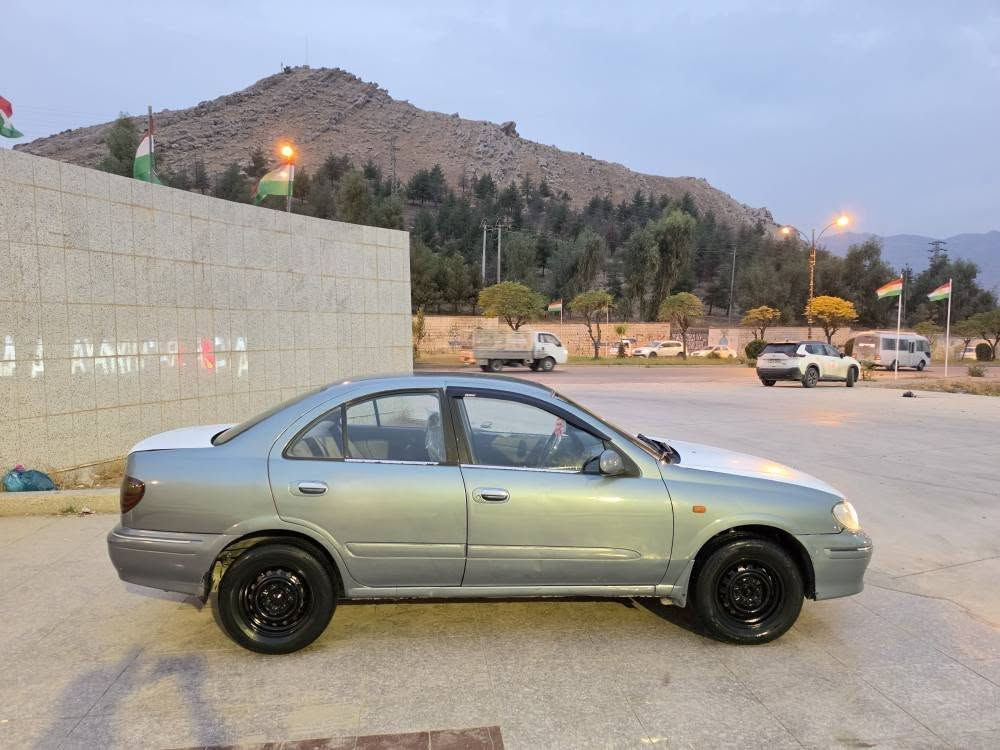 نيسان صني • ٢٠٠٢ • رانية