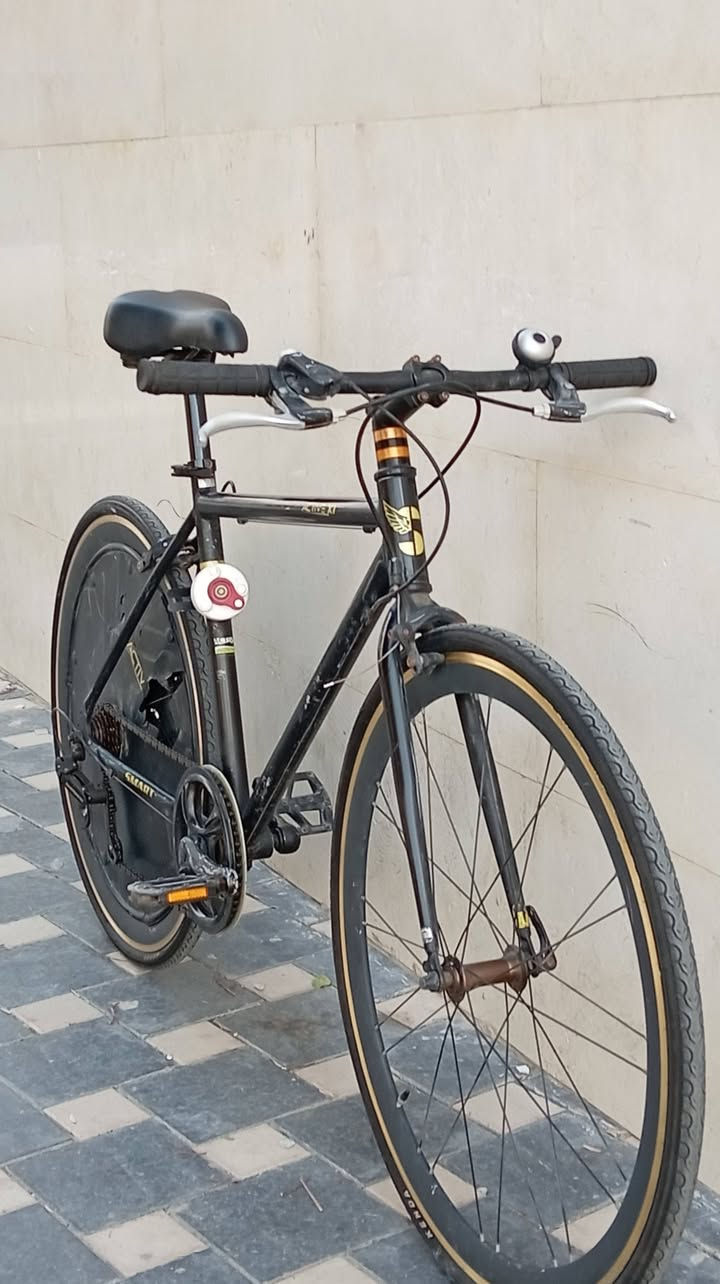 بايك C700 • ٢٨إنش • شيمانو