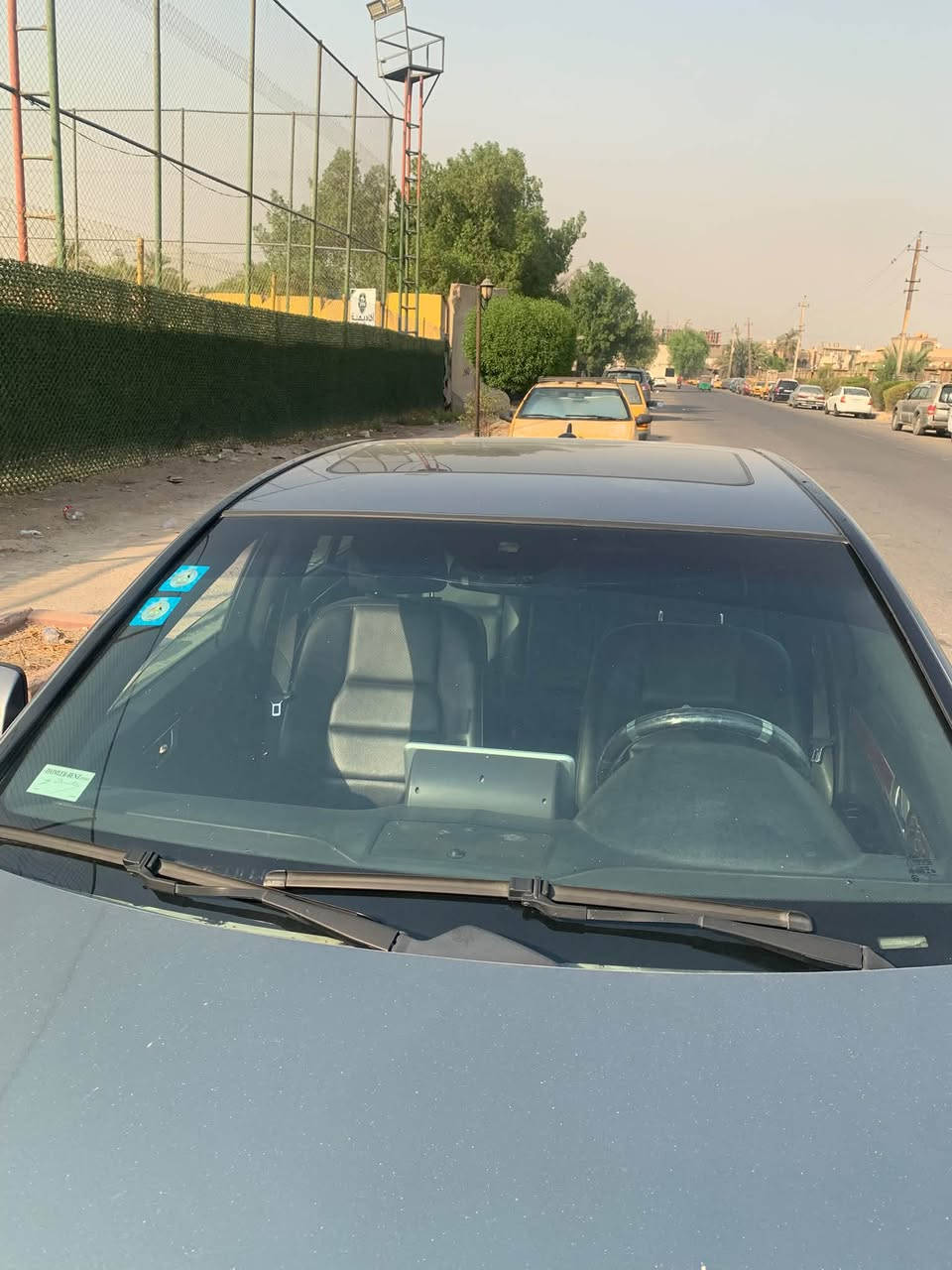 مرسدس موديل ٢٠٠٩ بغداد بسمي محرك c350 وارد امريكي صبغ قطعتين بدون دواخل سعرها ١١٠ عنوان بغداد المشتل *********** بيع فقط اخوان
