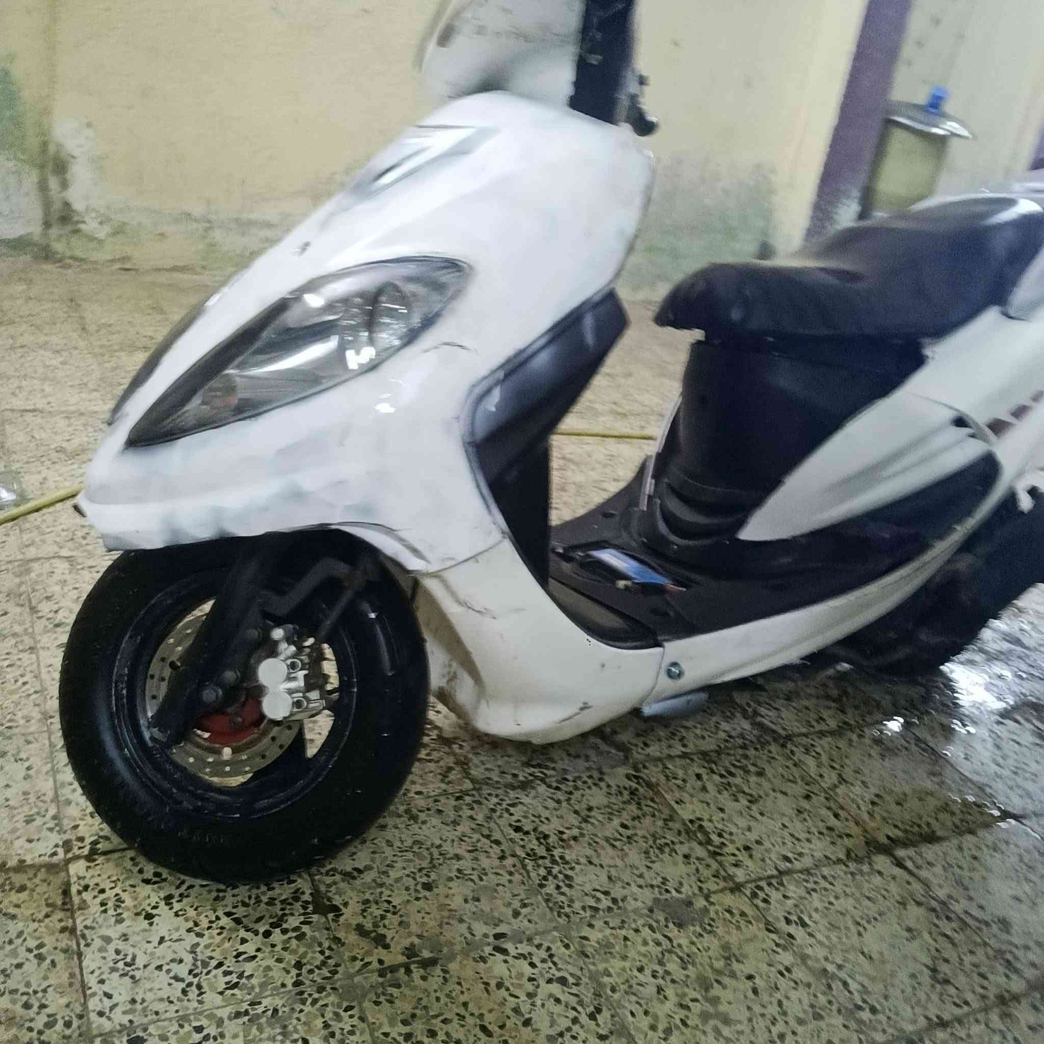 سلام عليكم دراجه سيام مفتوحه مره وحده دراجه نضيفه كلش ونكره سلف كهربائيه كلهه شغاله 275وبيه مجال لشراي يتصل ***********
