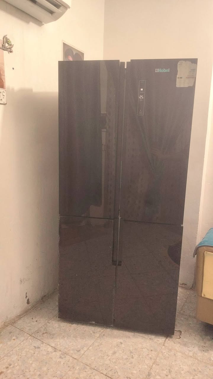 مجمده ثلاجه  4 بوب حجم كبير. اكبر حجم نوعيه نوووبل . نضيفه فول تجميد وتبريد تشتغل موولده ووطني واجهيه جام بلازما  سعر 550 مكان. كربلاء حي الميلاد للاستفسار ***********
